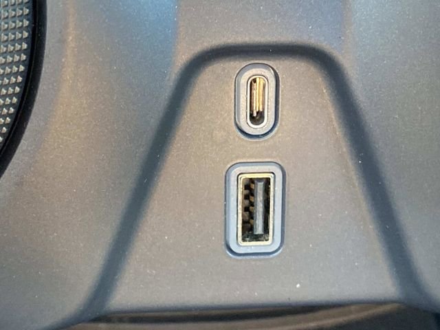 Used 2020 Chevrolet Blazer LT FWD image 28
