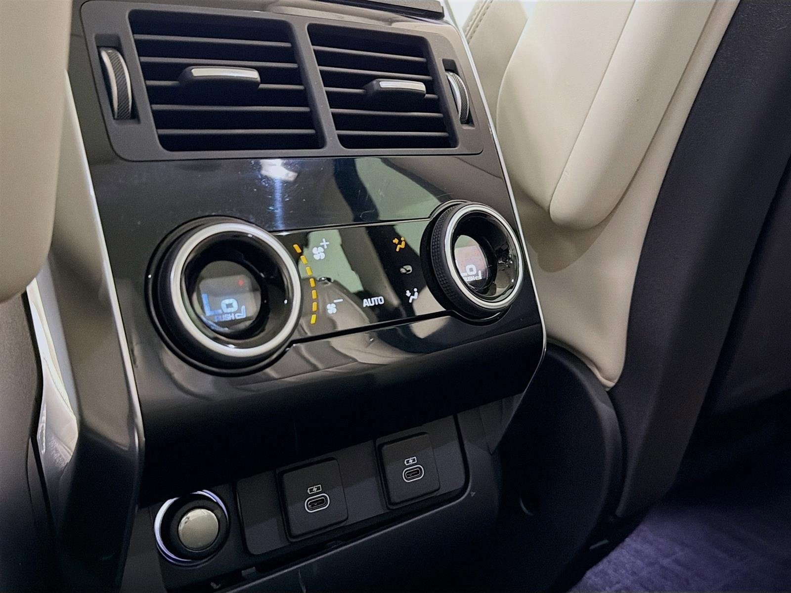 Used 2022 Land Rover Range Rover Sport HSE Silver Edition image 27