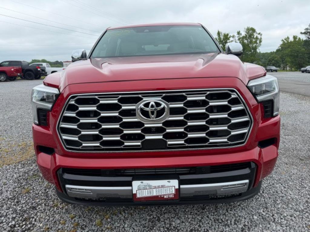 Used 2025 Toyota Sequoia Capstone AWD/4WD image 4
