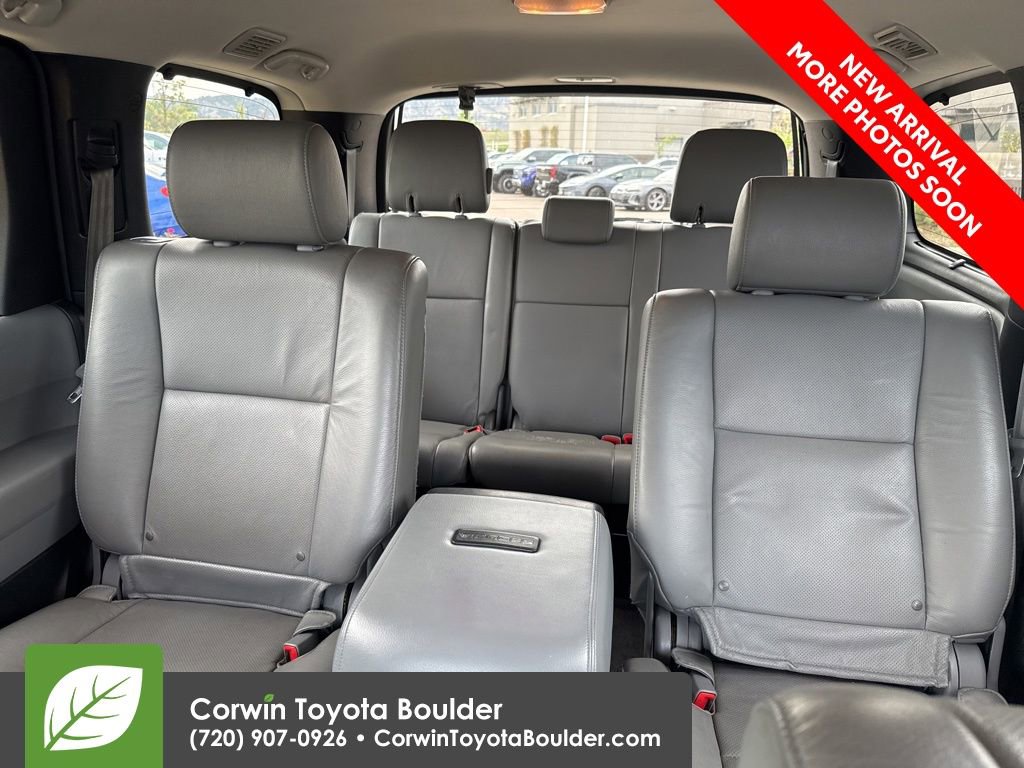 Used 2016 Toyota Sequoia Platinum AWD/4WD image 10