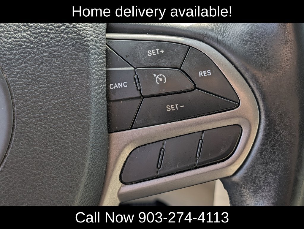 Used 2019 Jeep Cherokee Latitude w/ Cold Weather Group FWD image 22