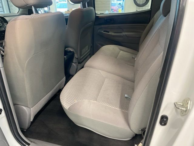 Used 2015 Toyota Tacoma 4x4 Double Cab image 26