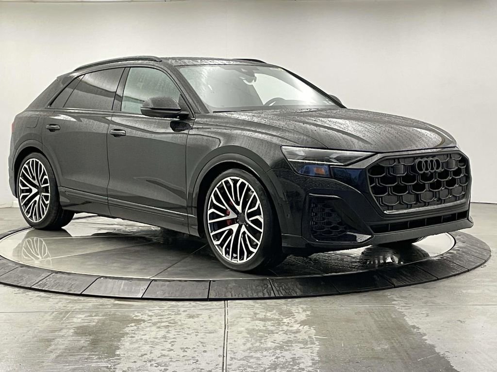 New 2026 Audi SQ8 Prestige image 9