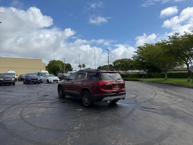 Used 2017 GMC Acadia SLT image 4