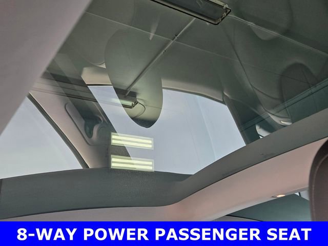 Used 2023 Tesla Model 3 Standard Range image 9