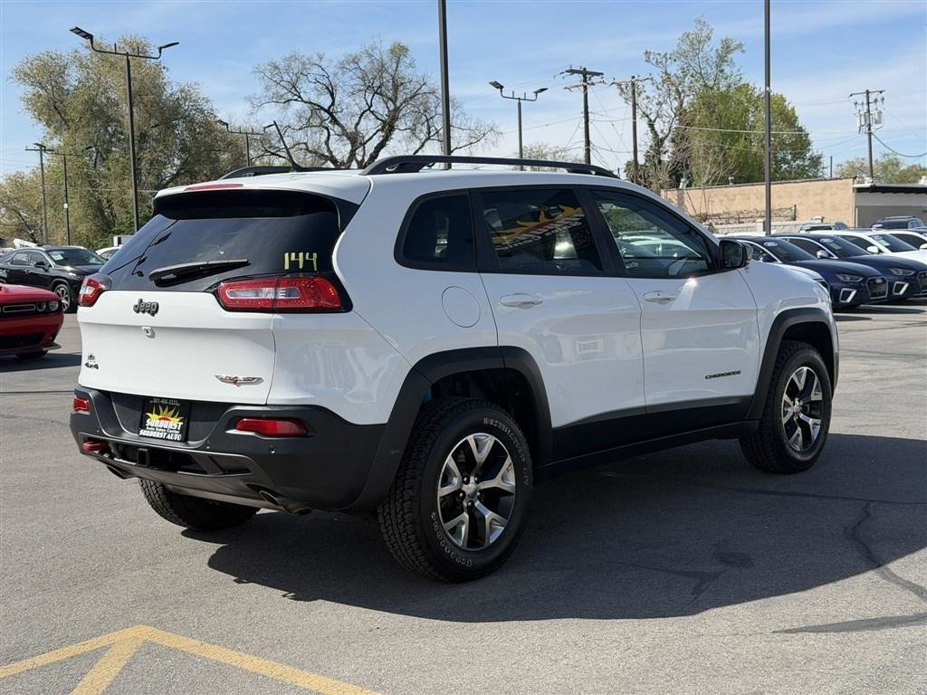 Used 2015 Jeep Cherokee Trailhawk w/ Comfort/Convenience Group image 7