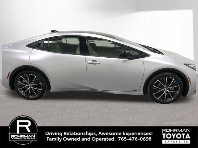 Used 2024 Toyota Prius XLE AWD/4WD image 9