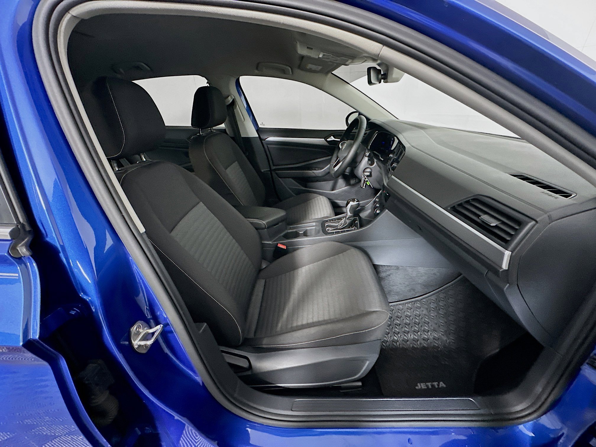 Used 2024 Volkswagen Jetta S image 30
