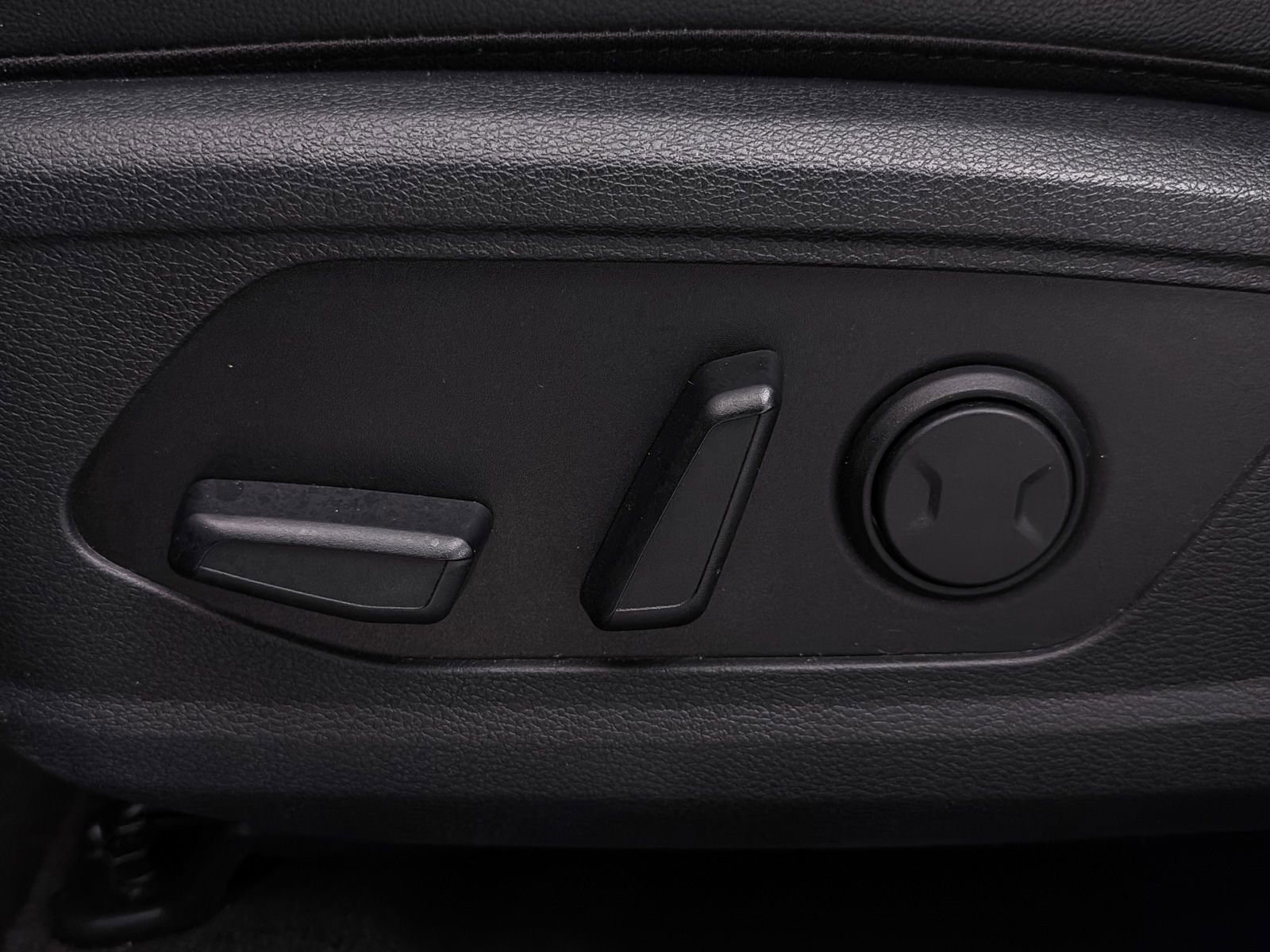 Used 2023 Kia Sportage SX FWD image 24