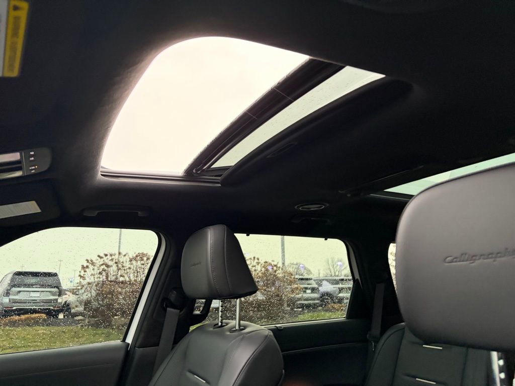 Used 2026 Hyundai Palisade Calligraphy image 7