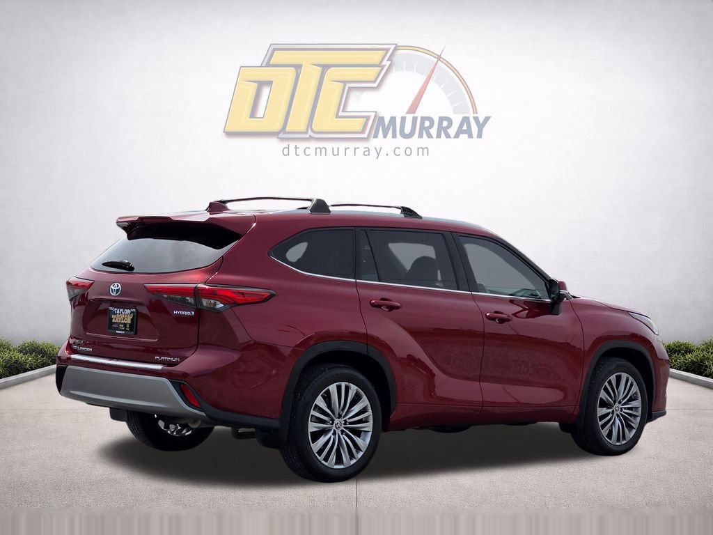Used 2023 Toyota Highlander Platinum FWD image 5