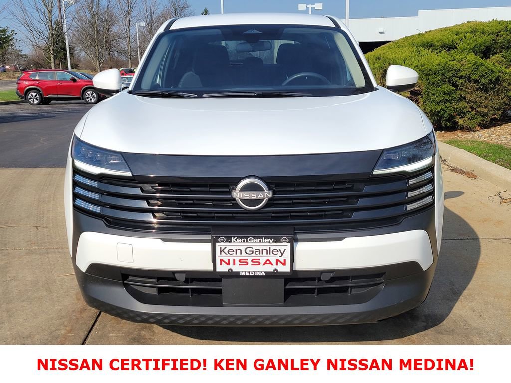 Certified 2025 Nissan Kicks SV AWD/4WD image 8