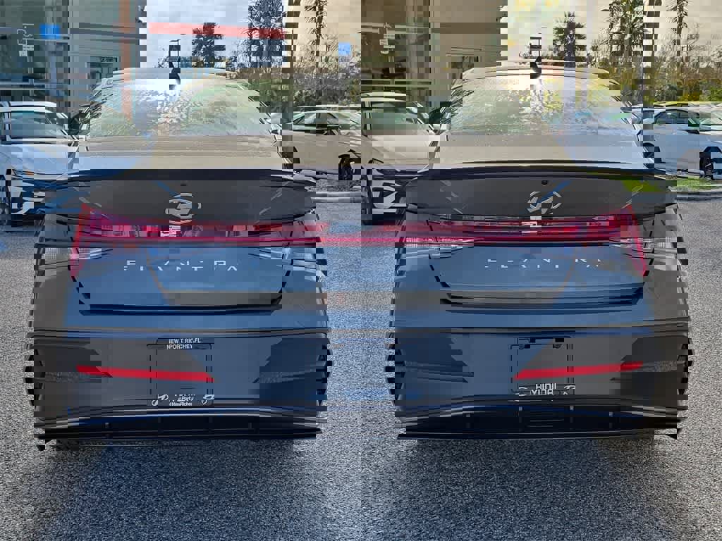 New 2026 Hyundai Elantra SEL Sport Premium image 6