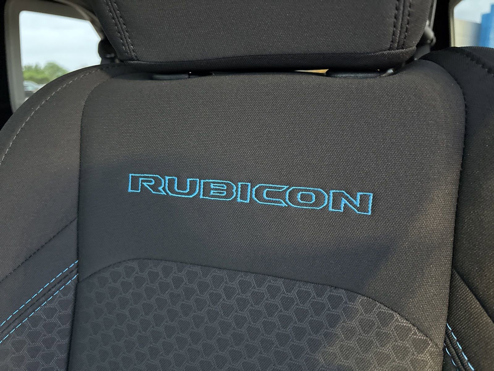 Used 2024 Jeep Wrangler Unlimited Rubicon 4xe w/ Technology Group image 15