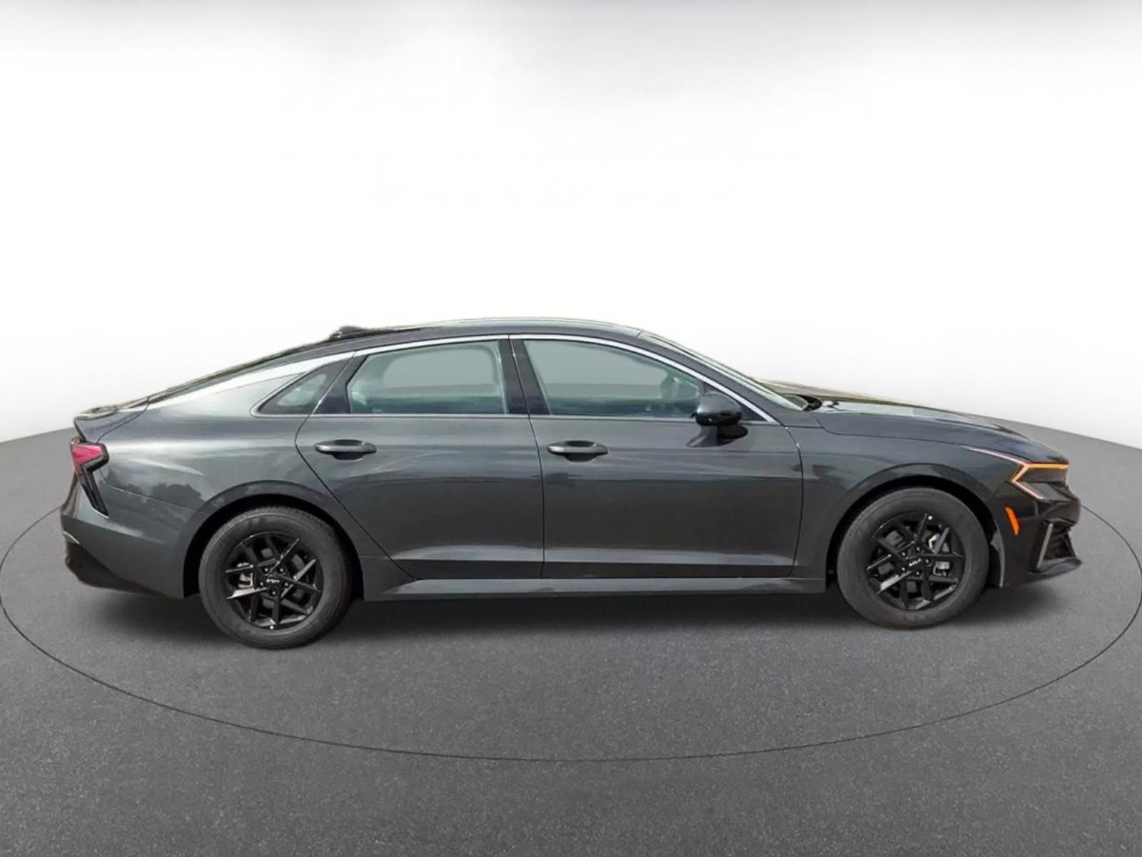 Used 2025 Kia K5 LXS image 16