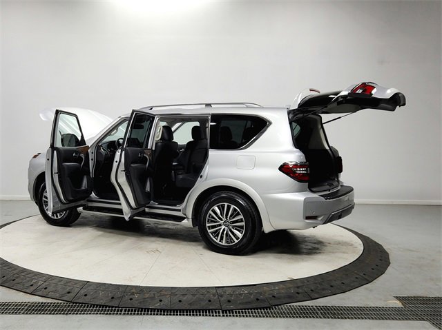 Used 2023 Nissan Armada SL w/ Captain's Chairs Package image 13