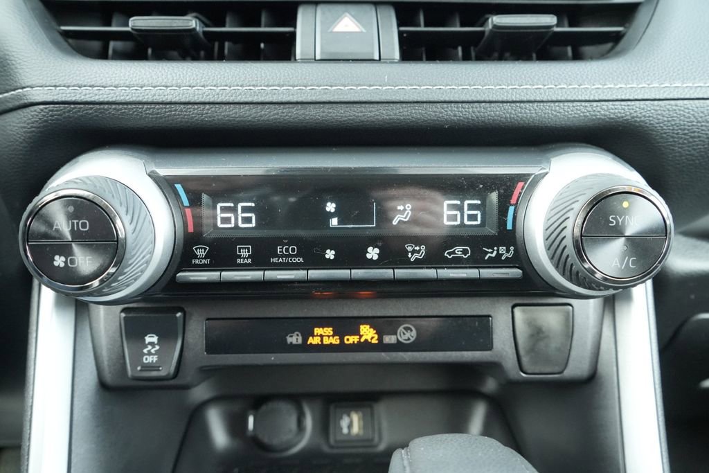 Used 2024 Toyota RAV4 LE image 34