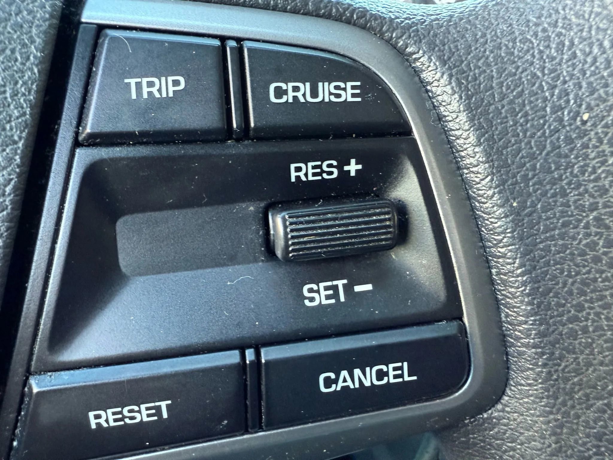 Used 2017 Hyundai Elantra SE image 13