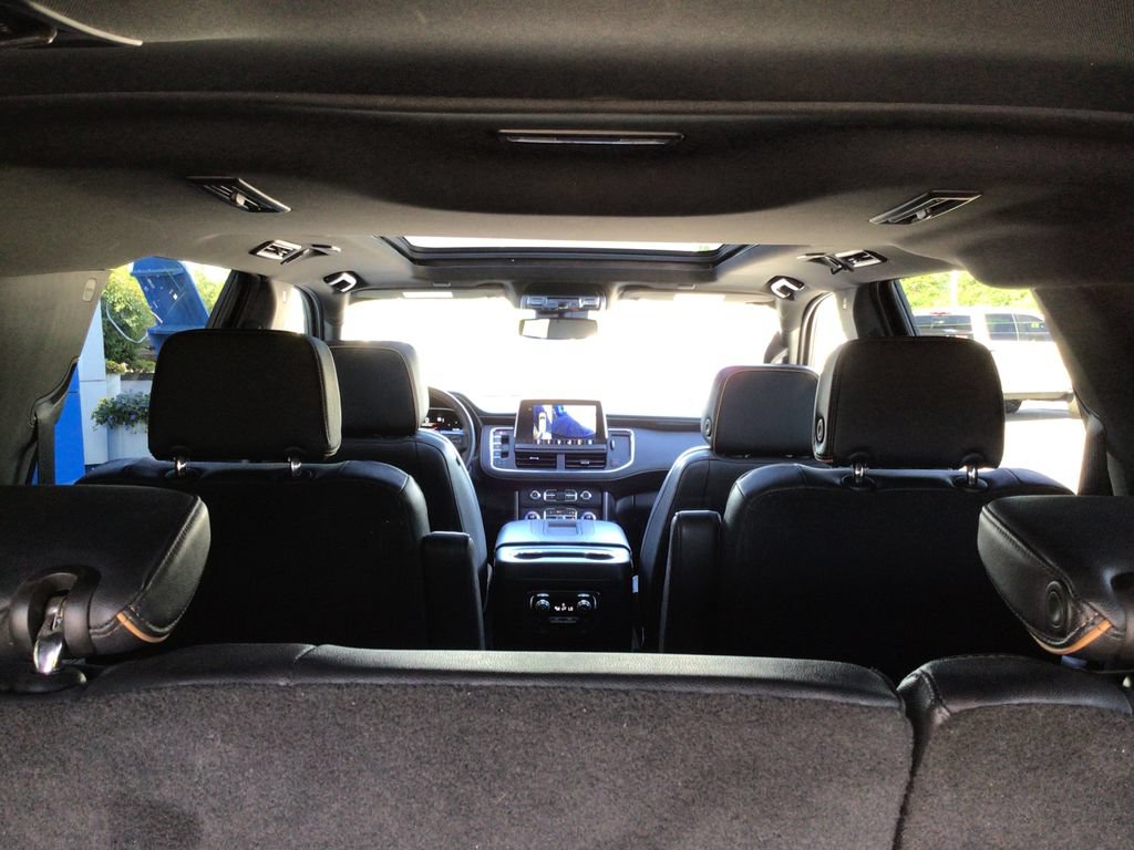 Used 2023 GMC Yukon XL AT4 w/ AT4 Premium Plus Package AWD/4WD image 45