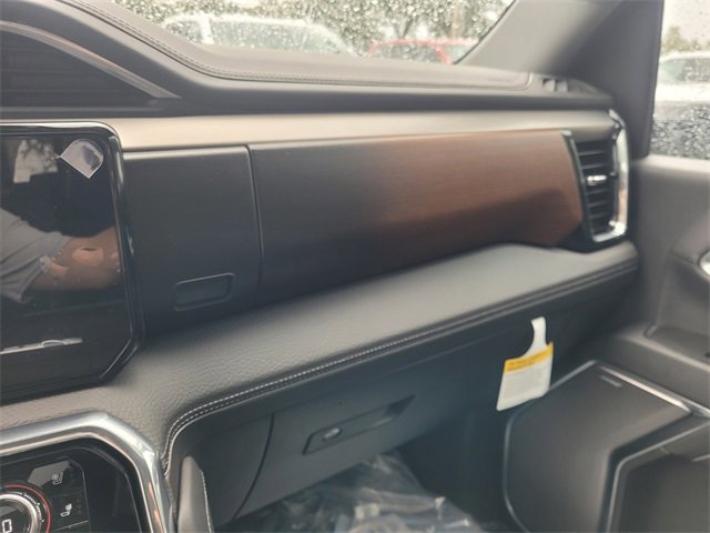 New 2025 GMC Sierra 2500 Denali w/ Denali Reserve Package image 29
