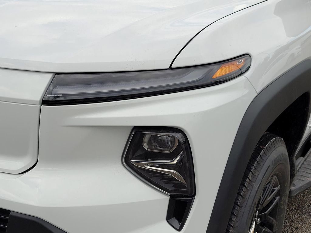 New 2026 Chevrolet Silverado EV LT image 5