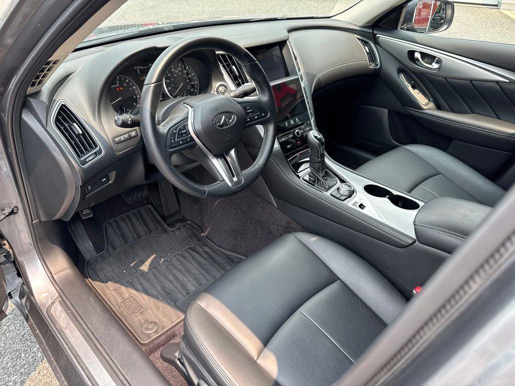 Used 2020 INFINITI Q50 Luxe w/ Cargo Package AWD/4WD image 18