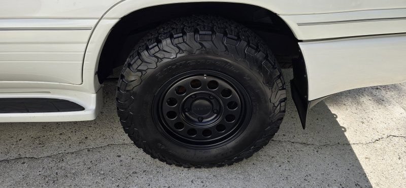 Used 2003 Lexus LX 470 4WD image 10