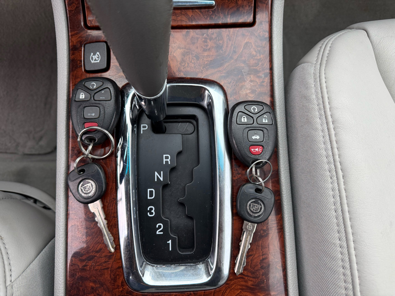 Used 2006 Cadillac DTS image 80