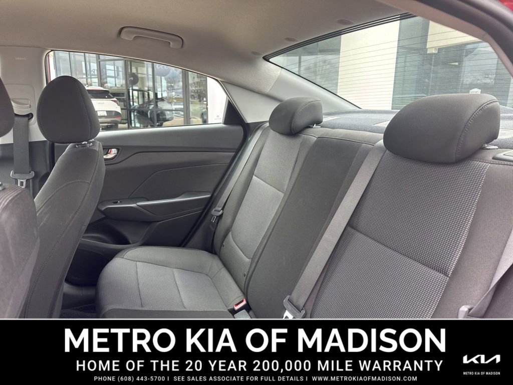 Used 2022 Hyundai Accent SEL image 28