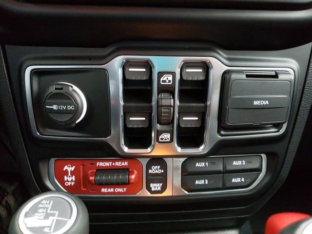 Used 2022 Jeep Wrangler Unlimited Rubicon w/ Trailer Tow Package image 26