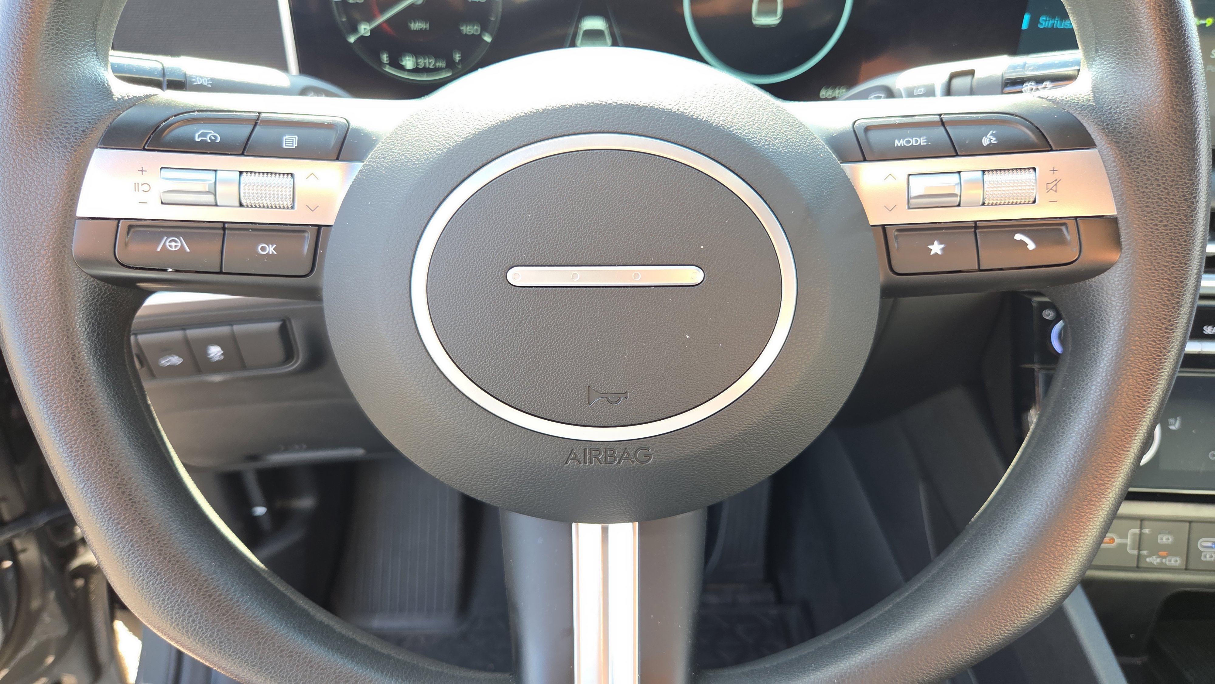 Used 2025 Hyundai Santa Cruz SEL image 28