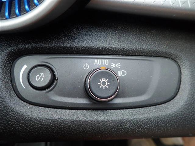 Used 2024 Chevrolet Trax LS w/ LS Convenience Package FWD image 21