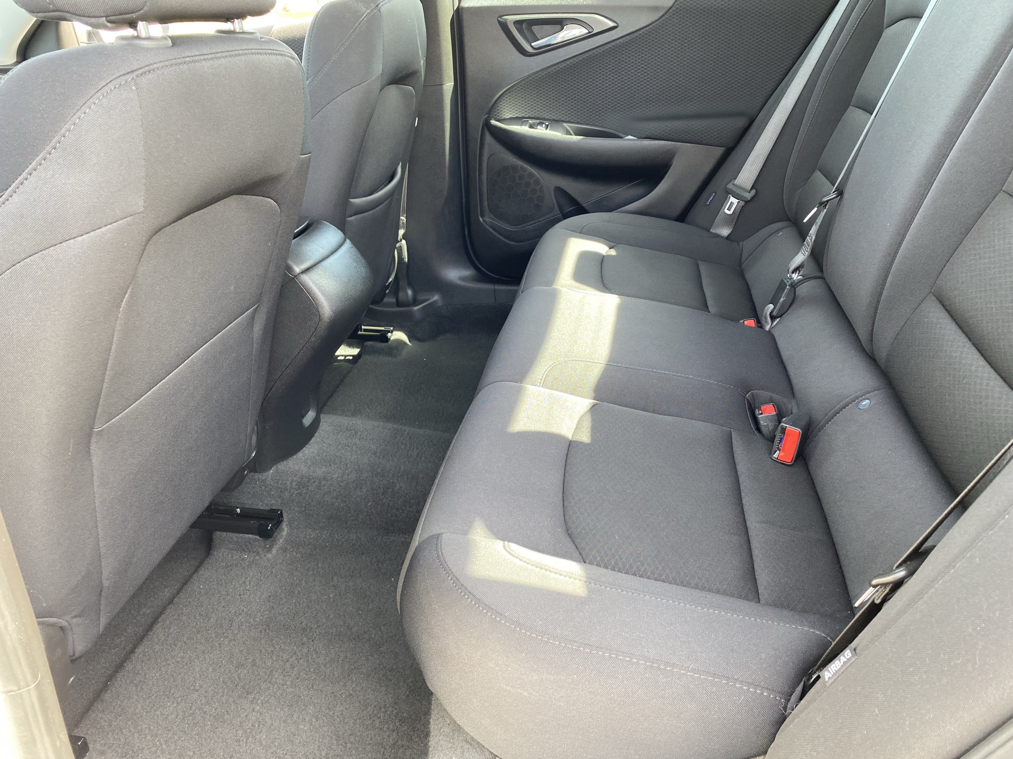 Used 2025 Chevrolet Malibu LS FWD image 15
