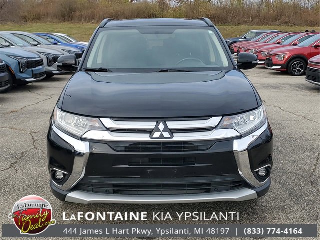 Used 2016 Mitsubishi Outlander SEL image 2
