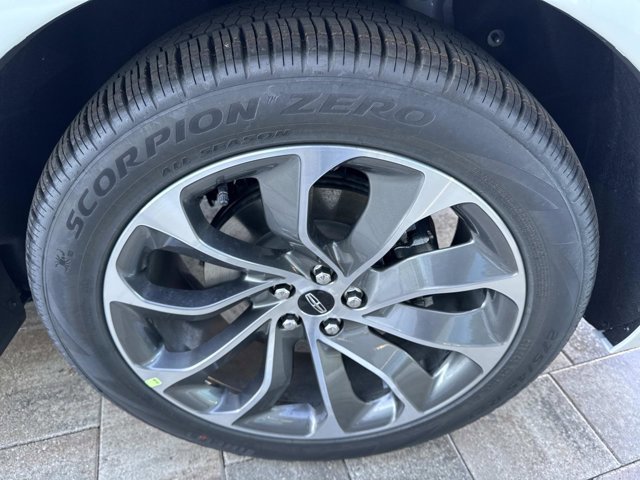 New 2026 Lincoln Aviator 2WD image 32