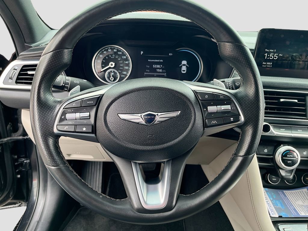 Used 2023 Genesis G70 2.0T image 11