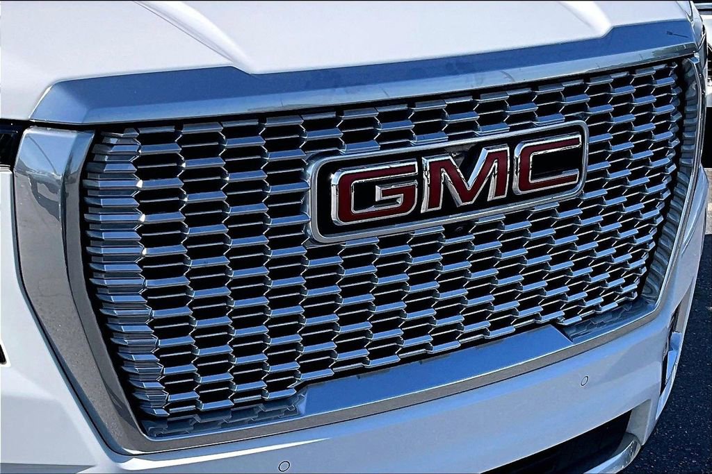 Used 2023 GMC Yukon Denali image 34