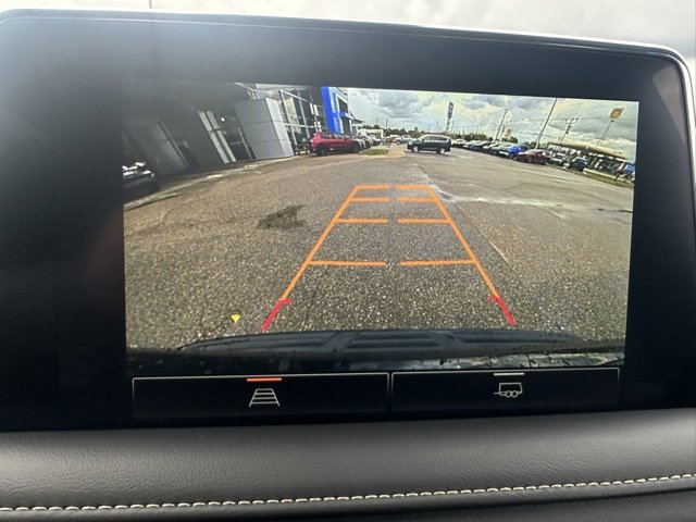 Used 2024 GMC Yukon SLT image 34