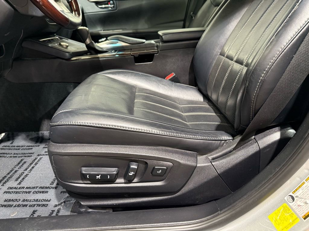 Used 2017 Lexus ES 350 w/ Luxury Package image 13