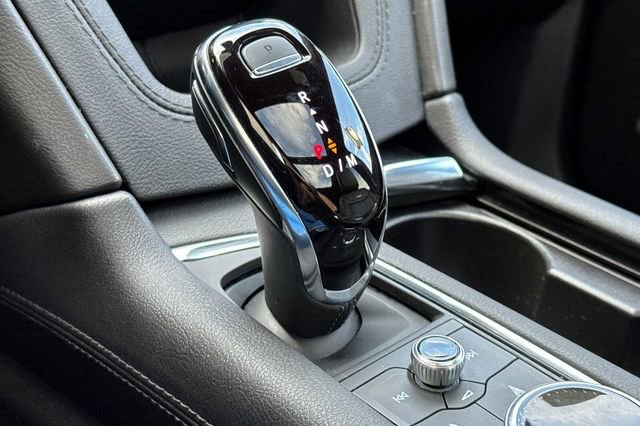 Certified 2025 Cadillac XT6 Premium Luxury image 22