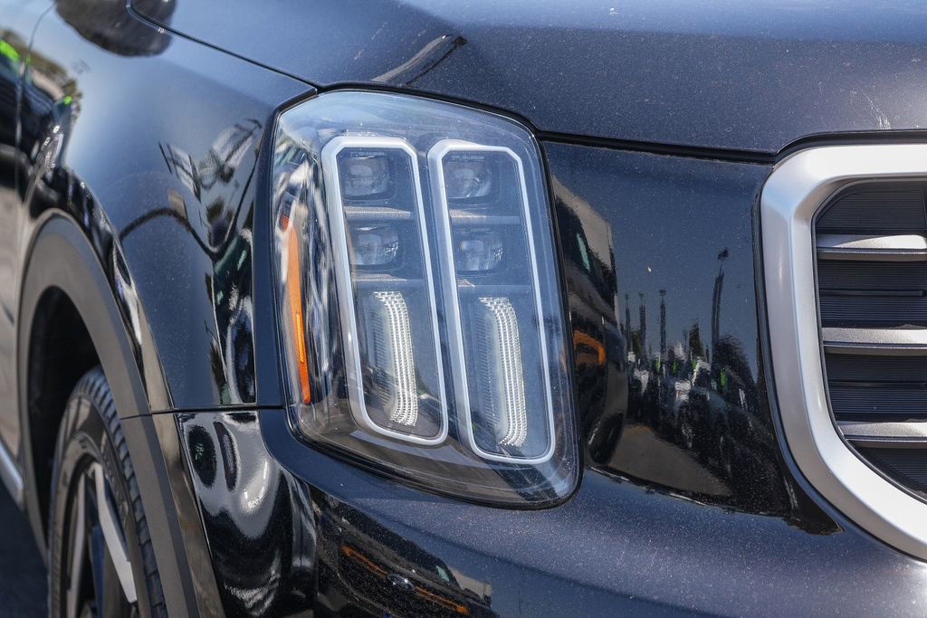 Used 2023 Kia Telluride S AWD/4WD image 4