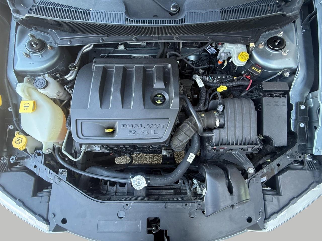 Used 2009 Dodge Avenger SE FWD image 13