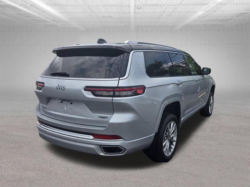 Used 2023 Jeep Grand Cherokee L Summit w/ Luxury Tech Group V AWD/4WD image 15