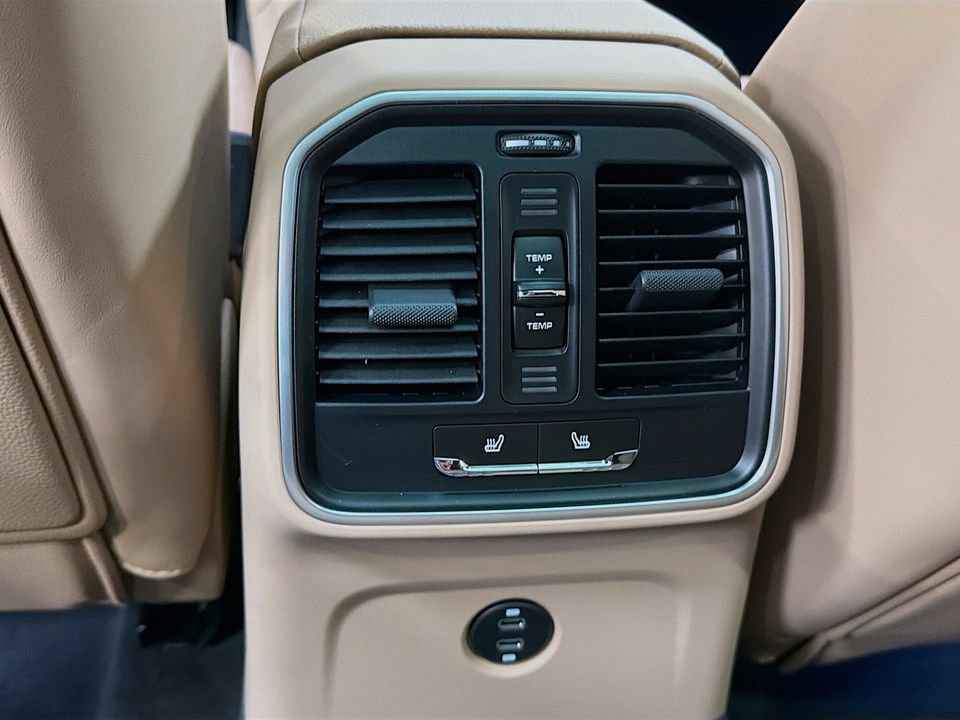 New 2026 Porsche Macan S AWD/4WD image 27