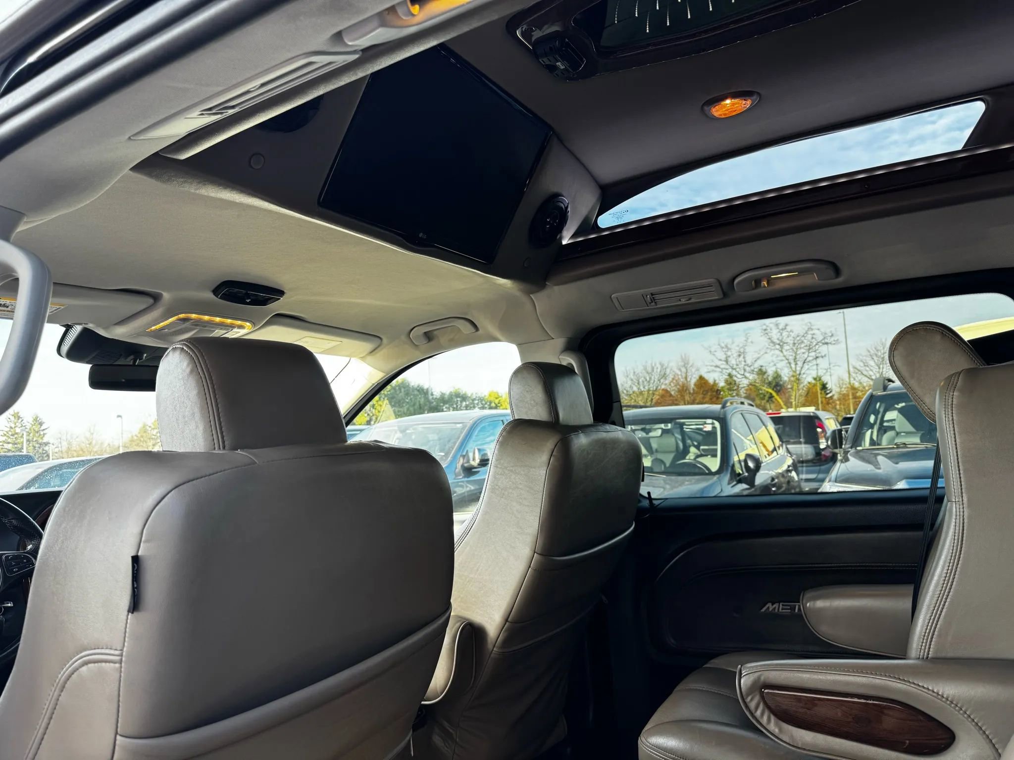 Used 2017 Mercedes-Benz Metris Passenger image 78