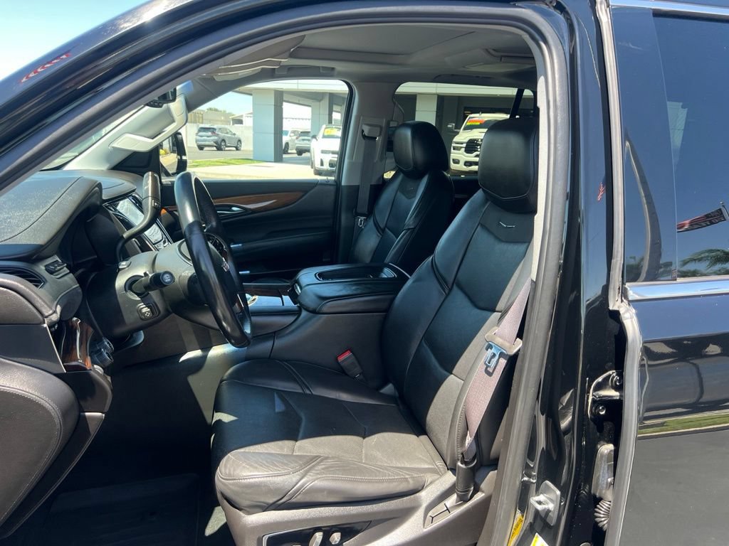 Used 2015 Cadillac Escalade Premium AWD/4WD image 18