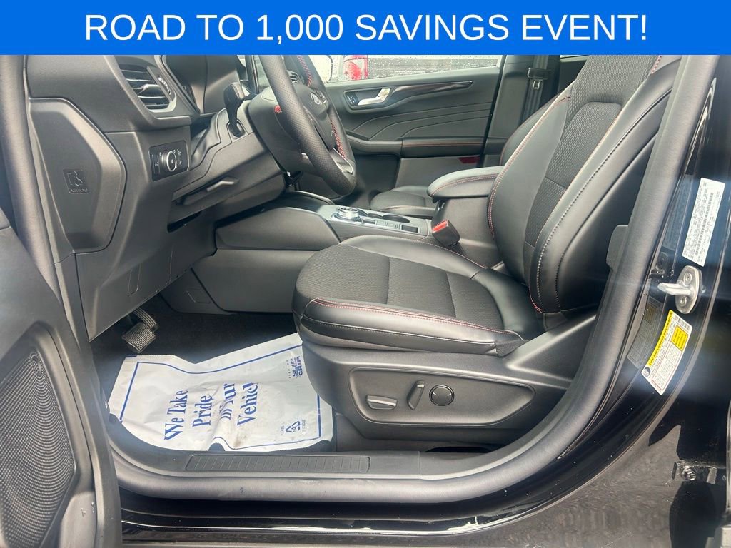 Used 2025 Ford Escape ST-Line Select w/ Tech Pack #1 image 13