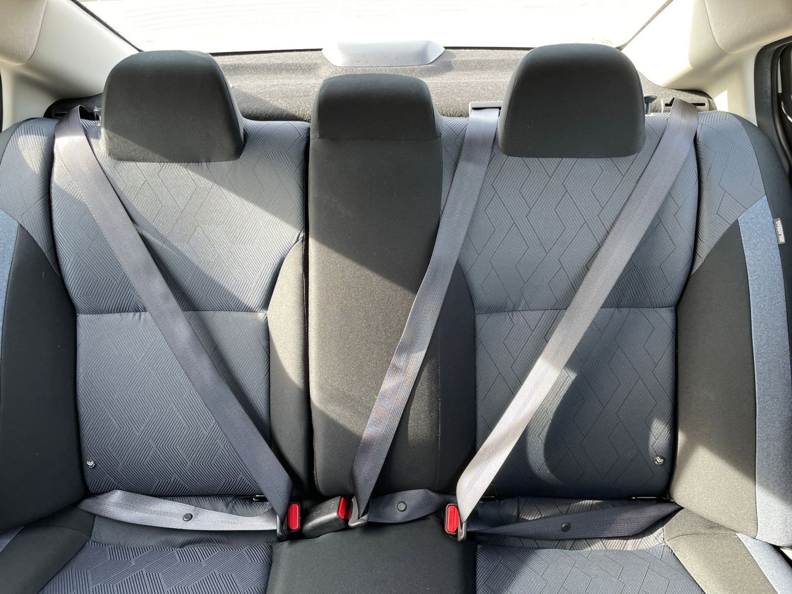 Used 2025 Nissan Versa SV FWD image 38