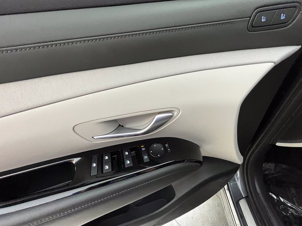Used 2025 Hyundai Tucson Limited AWD/4WD image 43