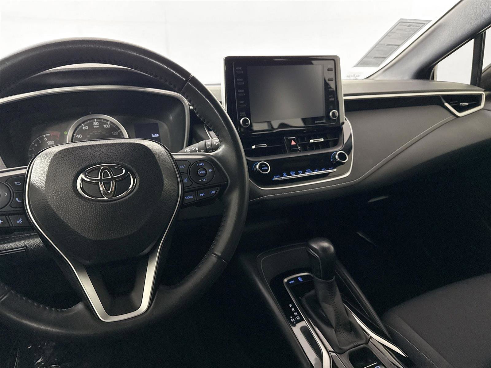 Used 2022 Toyota Corolla SE image 29